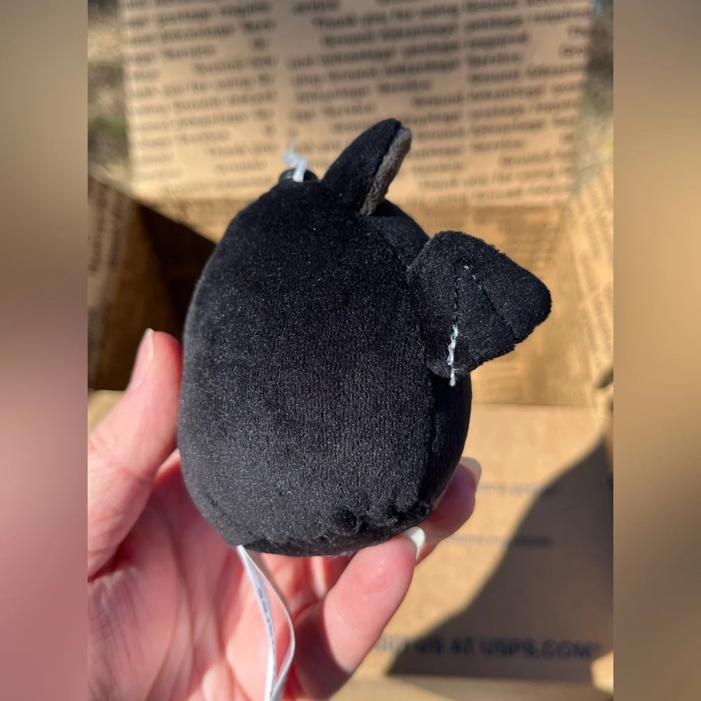 Original Squishmallow Keychain plush Emily the Bat February 2024 NWT clip mini - Picture 4 of 10